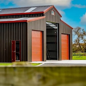 Keen on building a barn house in New Zealand but not sure what it’ll cost? In this video, we break down the numbers for three awesome options: https://youtu.be/yuVHOu4jQE0 ✅ 1-bedroom barn house ✅ The Kiwi barn house with mezzanine living ✅ 2-bedroom barn home We’ll cover: • Kitset vs full build pricing • Square metre rates you can actually compare • What’s included (concrete slab, steel framing, insulation, double glazing, ranch sliders more) All materials are proudly NZ-made, so when you choos