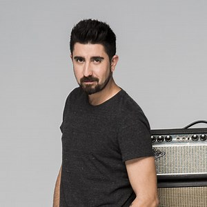 Álex Ubago: Best songs, Albums and Concerts - Mozaart