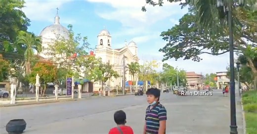 Silay City Negros Occidental, Pares sa Plaza | Rain Diaries
