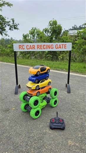 RC Car Racing Gate Par Gazab Ka Stunt! 🔥 Toy Car Balancing Challenge 😱