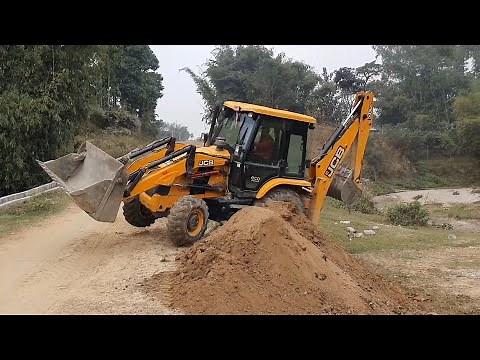 JCB Backhoe in Action | Clearing Thick Mud Like a Pro