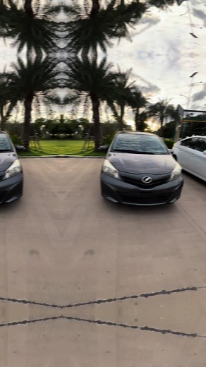 Toyota Vitz 2012: Smart Key Features and Pricing