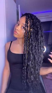 Noella's Serving Looks In These Boho Goddess Braids! How Would You Bring Your Twist To This Fierce Look? 😍 📸: @noella._curls | Boho Locs