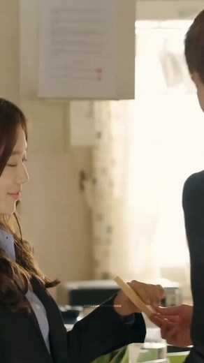 1.6M views · 18K reactions | Proper way to eat bread | K-Crush | Facebook