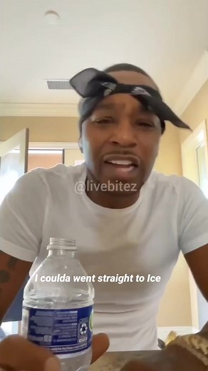 2.1K views · 3 comments | Cam'ron says Melyssa Ford used to get down for $2000 while waitressing . #camron #melyssaford | Livebitez | Facebook