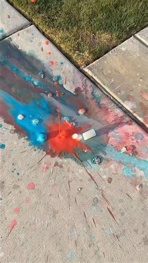 DIY firework rockets 🚀 just add cornstarch + water + dye + ‪@AlkaSeltzer‬ #4thofjuly