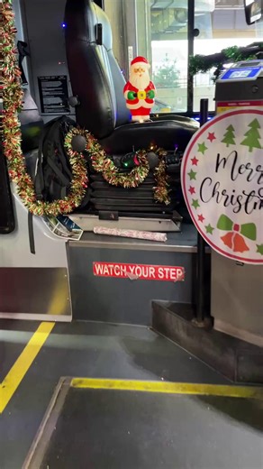 Our Santa Bus is looking festive for today’s Winterfest at the Springfield Commuter Garage! | Fairfax Connector