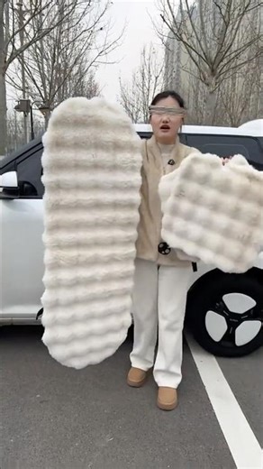 It's not just warm, but really comfortable.Fur car seat covers, auto parts. #factory #fzerug