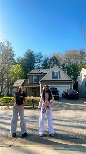 Had no dishes ate off paper plates!💗#dance #victoria #dancevideo