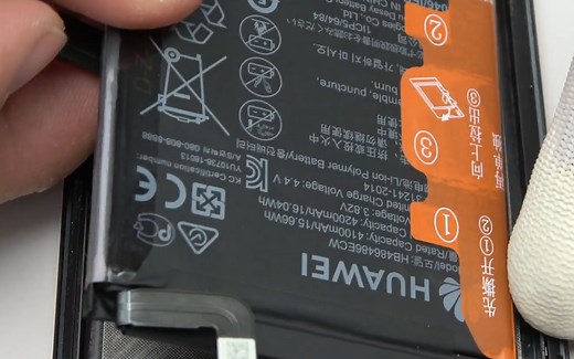 华为Mate 20 Pro更换电池演示教程