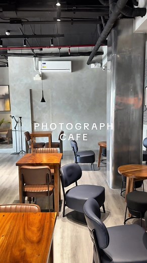 New cafe in Dasmariñas, Cavite — A photography-themed spot where you can grab coffee, take photos, and just hang out. 📸 @Photograph Cafe ⏰ Soft Opening Hours: 11:00 AM – 10:00 PM Grand Opening: January 3 Grand Opening Hours: 8:00 AM – 2:00 AM ☕️ Coffee, non-coffee, sparkling soda, frappe & more 🍴Pasta, rice meal, snacks, & wraps 🔌 Limited sockets available 🛜 Wifi available (soon) ❄️ Airconditioned area 💸 Mode of payment: cash & e-wallet 🚻 Comfort room 🐶 Pet-friendly 🚗 Limited parking spa