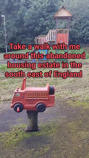 Abandoned housing estate in the south east of England #urbex #abandoned #AbandonedPlaces #abandonedhouse #urbanexploring #abandoneduk | URBAN ROT