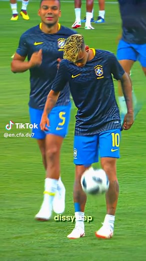 Neymar and Messi: 4K Wallpaper Football Edit