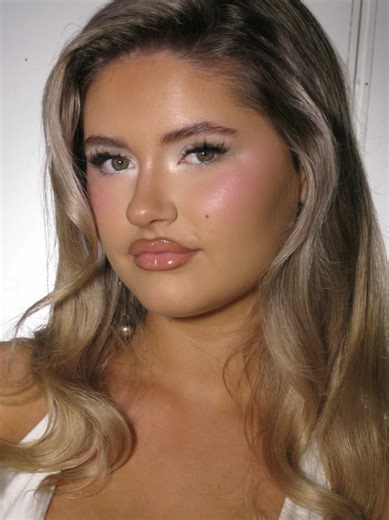 angelic bombshell glam on miss @stevieholland 👼🏼 products used @Kylie Cosmetics Smokey palette on the eyes @Haus Labs foundation, concealer & bronzer @ONE SIZE BEAUTY attention seeker blush trio, translucent powder @M·A·C Cosmetics strip down & cork lip liner @SANAL BEAUTY lover girl gloss #melbournemakeupartist #melbournemua #softglam