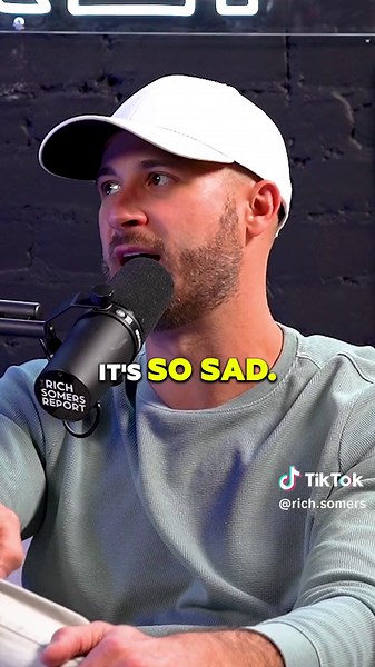 The Stressful Reality of Being an Air Traffic Controller