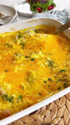 Cheesy Broccoli Chicken Rice Casserole Recipe