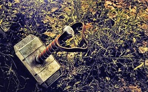 Inventor Keeps Myth of Thor's Hammer: Only the Worthy Can Lift It