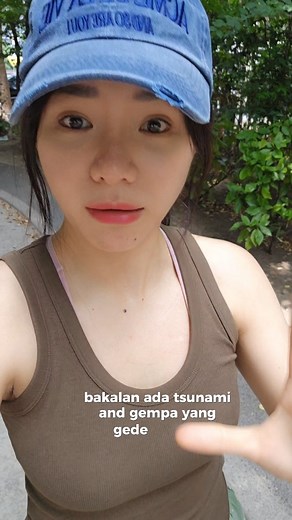 Namaste Organic on Instagram: "Katanya Jepang akan dihadang gempa n tsunami heboh 5 juli kemaren Deg2 an ga? 🤔 Aku sih kurang percaya ramalan2 gini, karena namanya masa depan itu gak pasti ya ga guys? Malahan, jadinya agak sepi ni, beberapa tempat yg biasa antri jd dikit antrian 😝 And thankfully gak ada apa2 juga kemarennn 😌 Aku percayanya sih sama tanggal2 cantik namaste, gitu aja sih 🤔 Psstttt 7.7 selain ada 2 produk baru, ada kejutan diskon apa yah? 🤫😜"