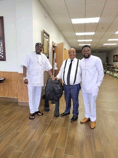 19 reactions | In the middle of the first picture is BISHOP SEDGWICK...