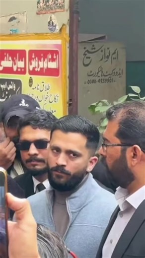 University ☝🏻 #rajab | University Life