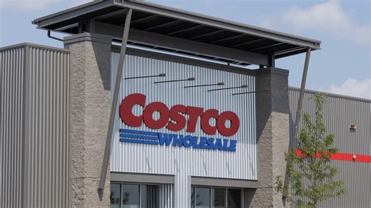 Costco shoppers scooping up 6 staples ahead of Super Bowl in 2026