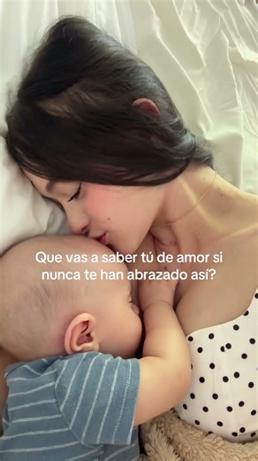 Lo más bello que existe 🥹 #amor #mama #momlife