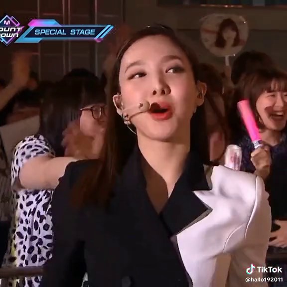 Twice BDZ Korean Performance at KCON Japan