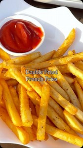 Crispy fries lovers, this one’s for you! 🍟🔥 The secret? DOUBLE frying! First to cook, second to crisp—because no one likes soggy fries. Who’s been doing it wrong this whole time? 😂👇 #reels #reelsvideo❤️ #doublefriedfries #fries #potatoes #kuiskitchen #kuishomemade #and | Kui's Kitchen