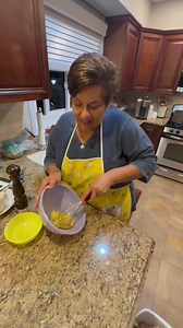 Another quick and easy recipe to enjoy with family just the way we do. #tortellini #carbonara #pancetta #greenpeas have a homemade meal in 20 minutes just like we do! ShopRite #parmigianoreggiano for the full recipe head over to our YouTube channel Family Talk & Taste! Link in bio❤️ | Mauro & Maddalena Castano
