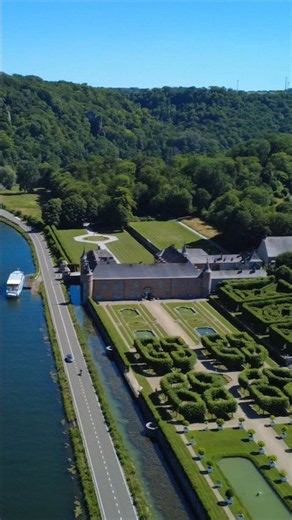 Château de Freÿr — Where History Meets the Meuse Valley 🏰🌿🚢🇧🇪