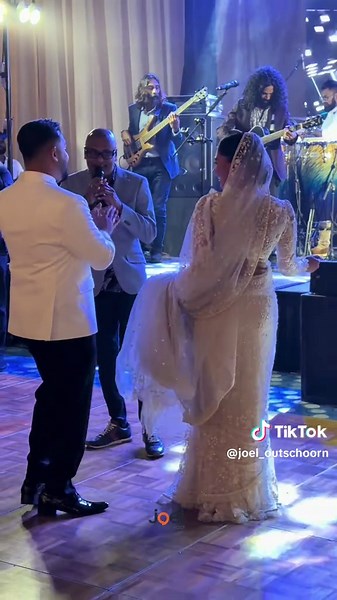 Expert Wedding Emcee & Officiant Services