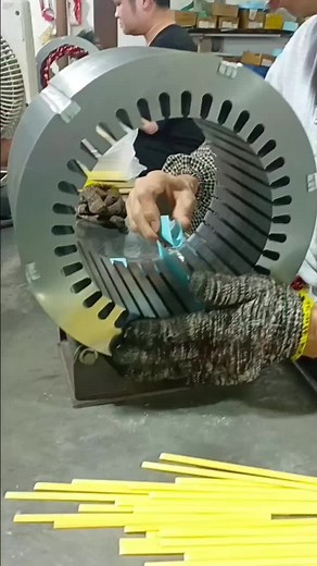 Motor winding #threephasemotor #electrician #electricmotor #machinery #motorwinding #TikTokAwardsVN2023