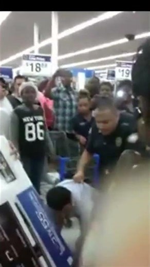 Black Friday Brawls 😳 | Walmart Reality Check