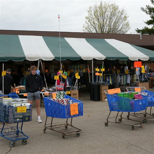 Our Spring Launch Sale is almost here—4 days of epic deals to kick off your season! ⛳🔥 📅 Wed 4/16: 12PM-6PM 📅 Thurs 4/17: 10AM-7PM 📅 Fri 4/18: 9AM-8PM 📅 Sat 4/19: 9AM-5PM Stock up on clubs, bags, balls, apparel & more—because a new season deserves new gear! Sponsored by Bridgestone Golf 🏌️‍♂️💥 | Maple Hill Golf