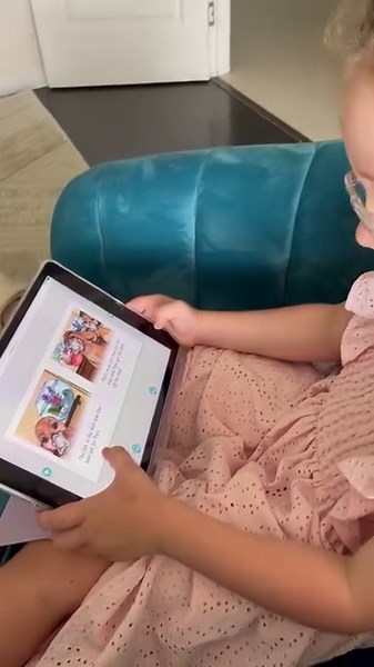 We love the ‘Read to Me’ function in the library! It’s a great way for students to check their reading and hear the text being read fluently. Find out more about our Online Library https://www.decodablereadersaustralia.com.au/pages/online-library | Decodable Readers Australia | Facebook