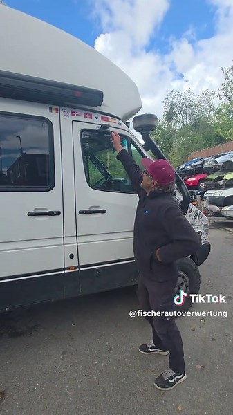 Oldtimer und Offroad Abenteuer bei Fischer Autoverwertung