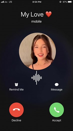 Engaging Smartphone Call Animation in CapCut