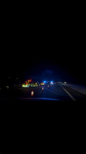 🚨 BREAKING: Major Collision on M4 Motorway Causes Traffic Chaos🚨Motorists are urged to steer clear of the M4 between Junction 12 (Theale) and Junction 11 (Reading) following a serious road traffic collision reported this evening. Emergency services are on the scene, and delays are building rapidly in both directions. If you're heading home or traveling in the area, please seek alternative routes immediately to avoid gridlock. Diversions may include the A4 or local roads—check live traffic upda