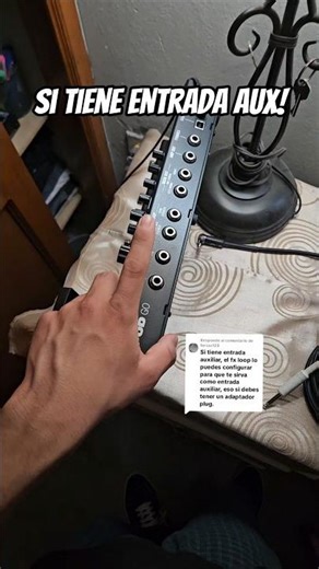 The PodGo does have an aux input!