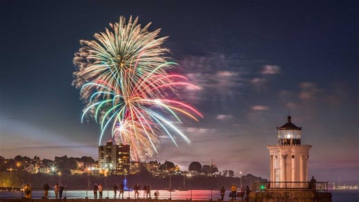 Find out where you can see 4th of July fireworks in Maine
