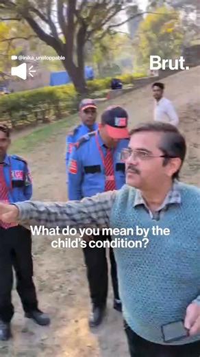 In a country where the law penalises discrimination on the grounds of a person’s disability, a Delhi girl with cerebral palsy was stopped by security guards from going on a children’s ride. 🎥: @inika_unstoppable | Brut India