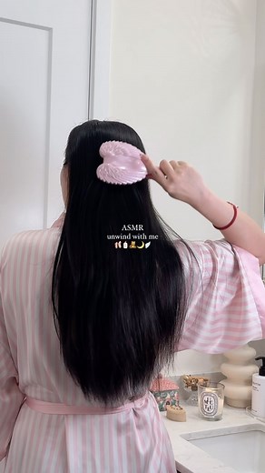 Jasmine Zhang on Instagram: "ASMR unwind and gurwm 🩰🕯️🧸🎀 >>> my nighttime self-care routine · · · 🧴product used @abib.global cleansing oil @axisy_official mugwort pore clarifying wash off pack @skybottle.global white rain body wash @medicube_global_official exosome shot 7500 @medicube_global_official zero pore pad 2.0 @abib.global jericho rose bifida serum @medicube_global_official collagen jelly cream @tirtir_global collagen lifting eye cream @gisou hair oil @loccitane cherry blossom hand 