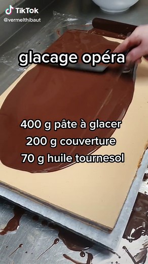 Apprendre à glacer l'opéra: tutoriel de pâtisserie professionnelle