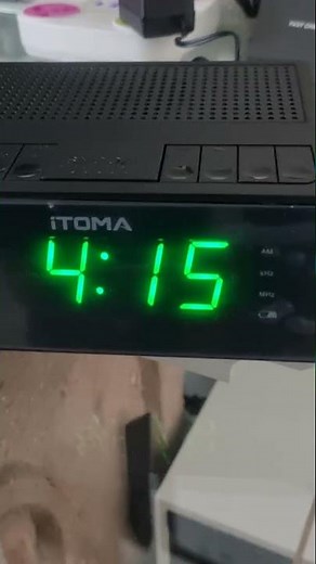 FM and AM Clock Radio Digital Alarm Clock