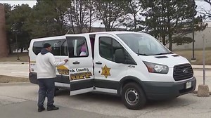 Cook County sheriff offers free transportation for individuals attending drug court