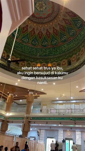 Exploring the Beauty of Mosque Architecture and Prayer