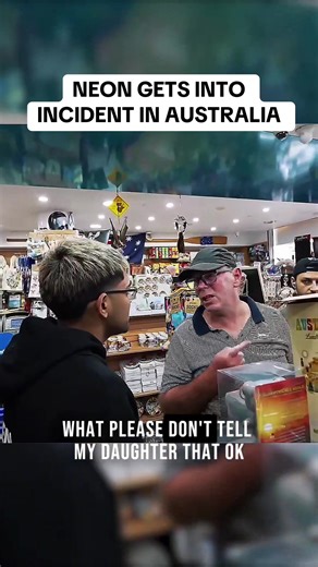 NEON ALTERCATION IN AUSTRALIA 😳 #n3on #streamer #twitchtok #neon | neon light