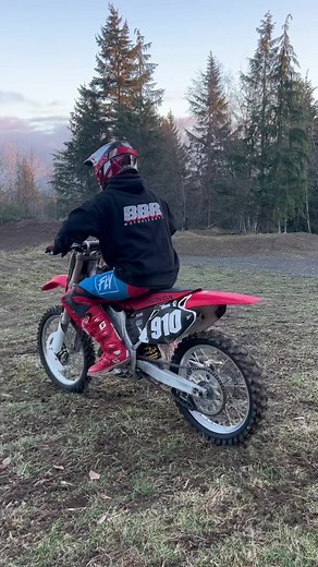 Feeling the Power: '02 CR125 Review and Comparison