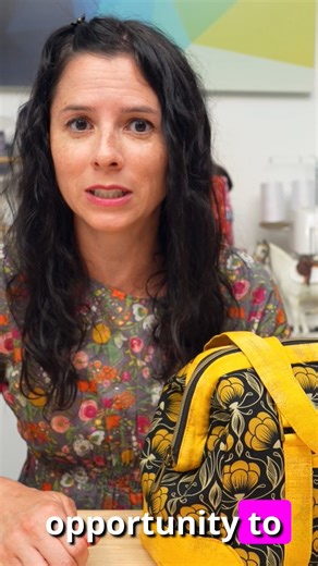 This is the Compass Carpet Bag. Now available with Video instructions. https://sewsweetness.com/products/compass-carpet-bag sewn by Bed Hog Shop #sewsweetness #sewing #baglab #learntosew #sewingproject #sewingtutorial #howtosew #sewistsofinstagram | Sew Sweetness