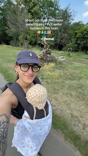 Baby Wearing in Hot Weather: Tips for Comfort